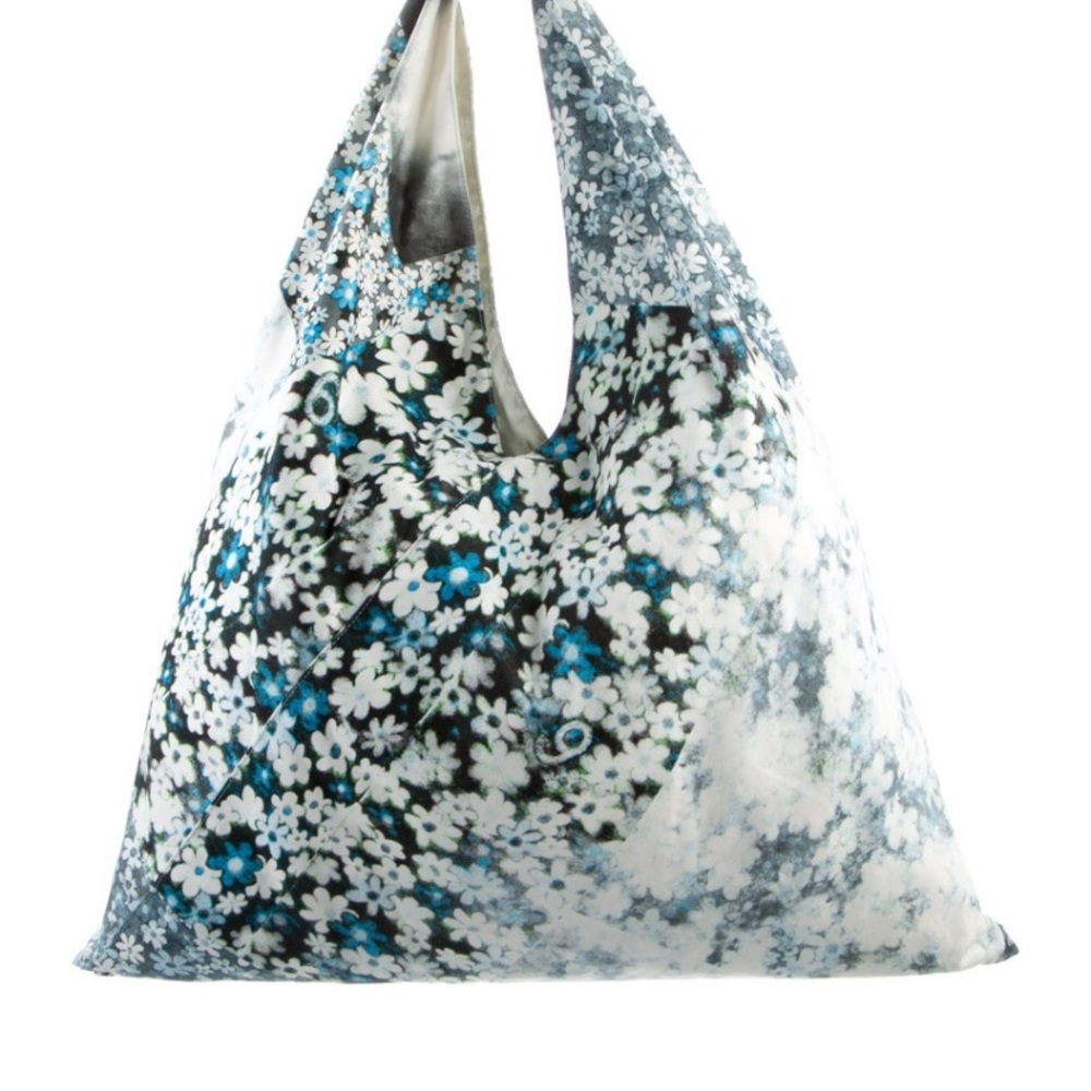 MM6 JAPANESE FLORAL PRINT TRIANGLE BAG - Picture 3 of 5